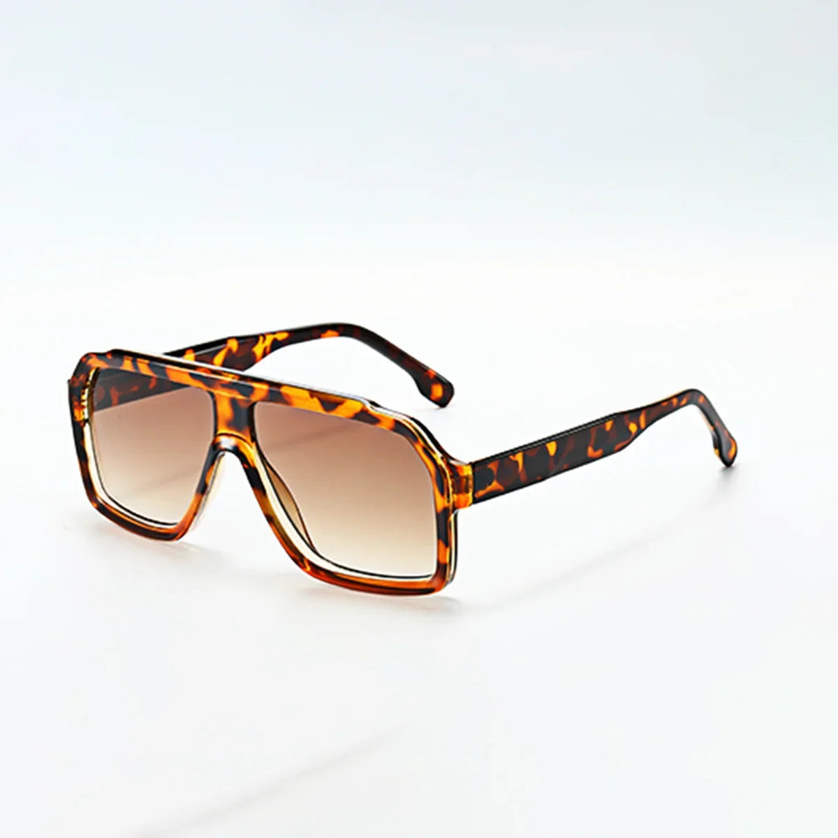 Raven Retro Sunglasses Vintage UV Protection Eyewear in a stylish tortoiseshell design with gradient lenses.
