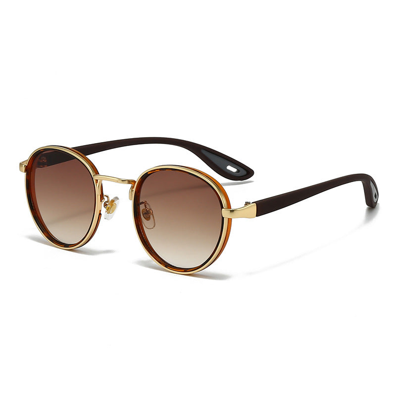 Vintage designer outdoor sunglasses with round frames and gradient lenses, perfect for stylish outdoor activities.